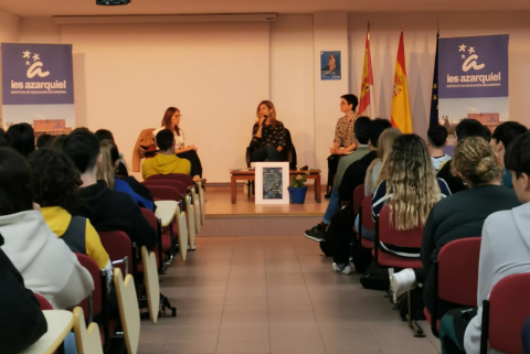 COMIENZAN LOS ENCUENTROS LITERARIOS DE ESTA TEMPORADA.