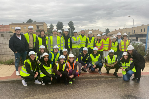 VISITA A VIVIENDAS EN CONSTRUCCIÓN DE LOS ALUMNOS DE EDIFICACIÓN.